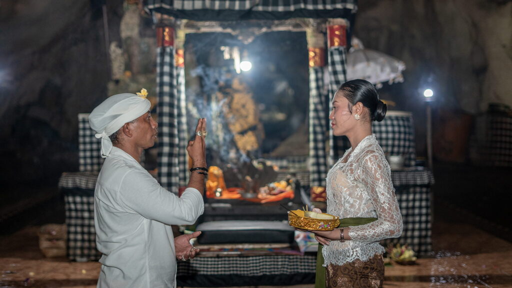 Unlock Hidden Blessings at Goa Giri Putri Temple Nusa Penida